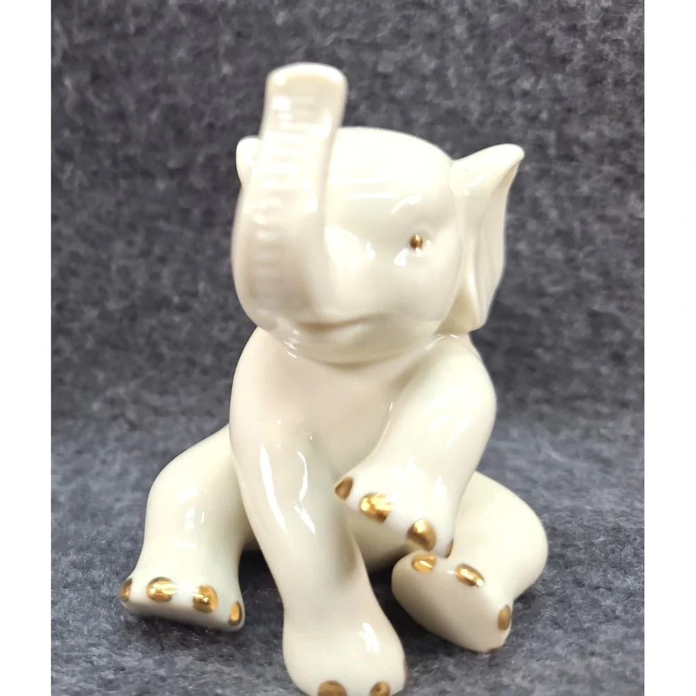 Lenox Porcelain Sitting Baby Elephant Figurine Gold Trim 3